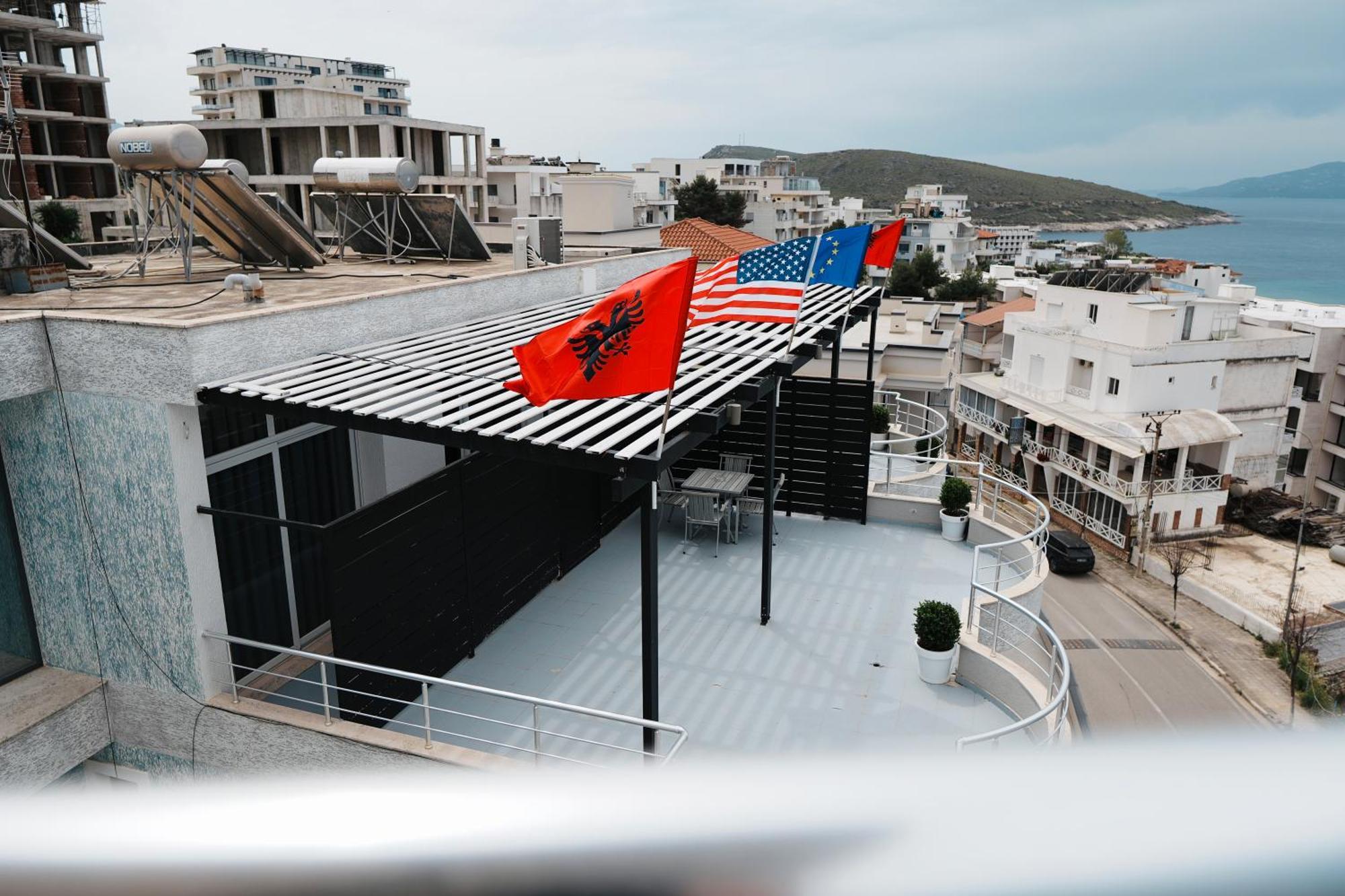 Hotel Blue Sky Saranda Dış mekan fotoğraf