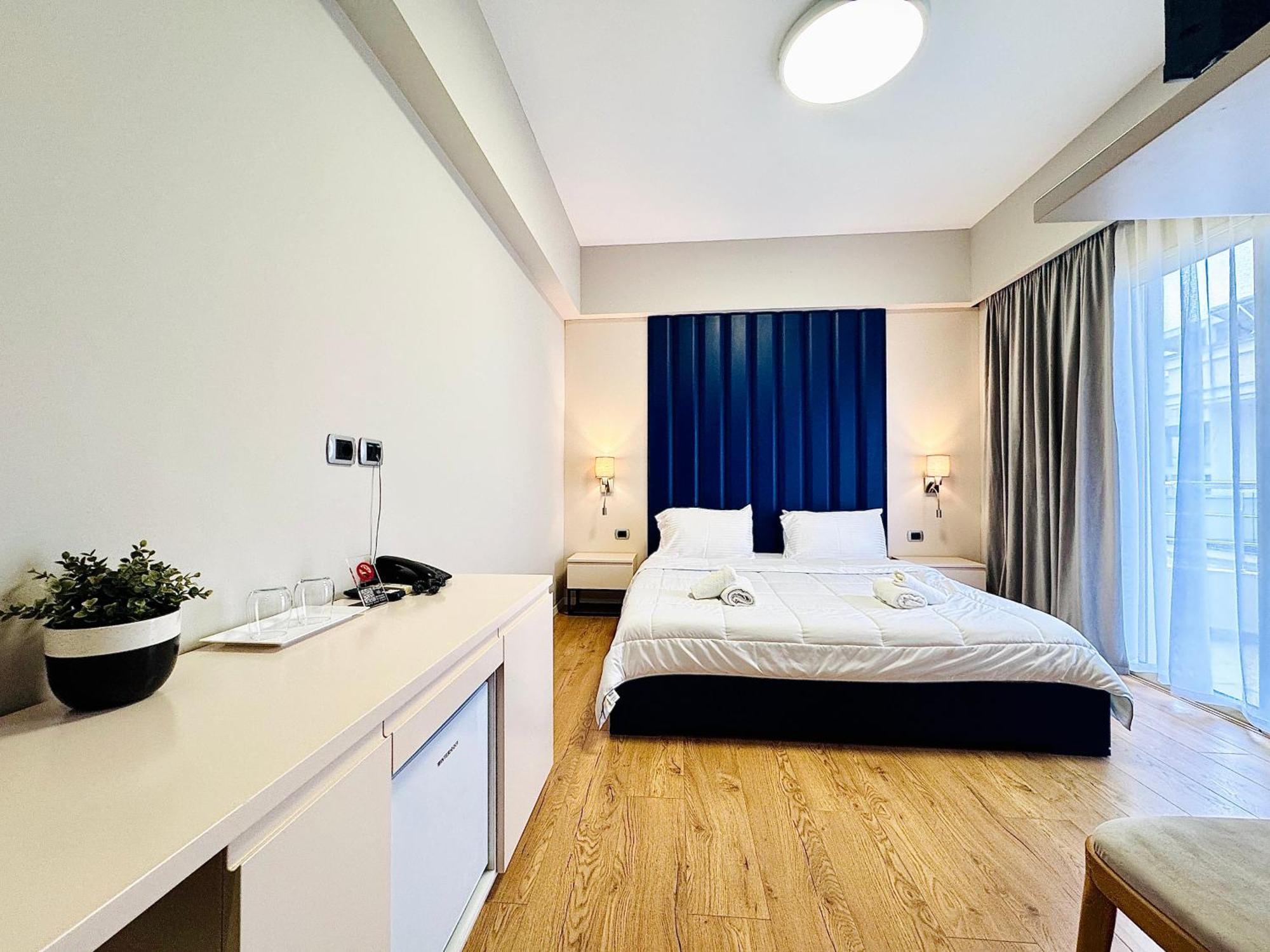 Hotel Blue Sky Saranda Dış mekan fotoğraf